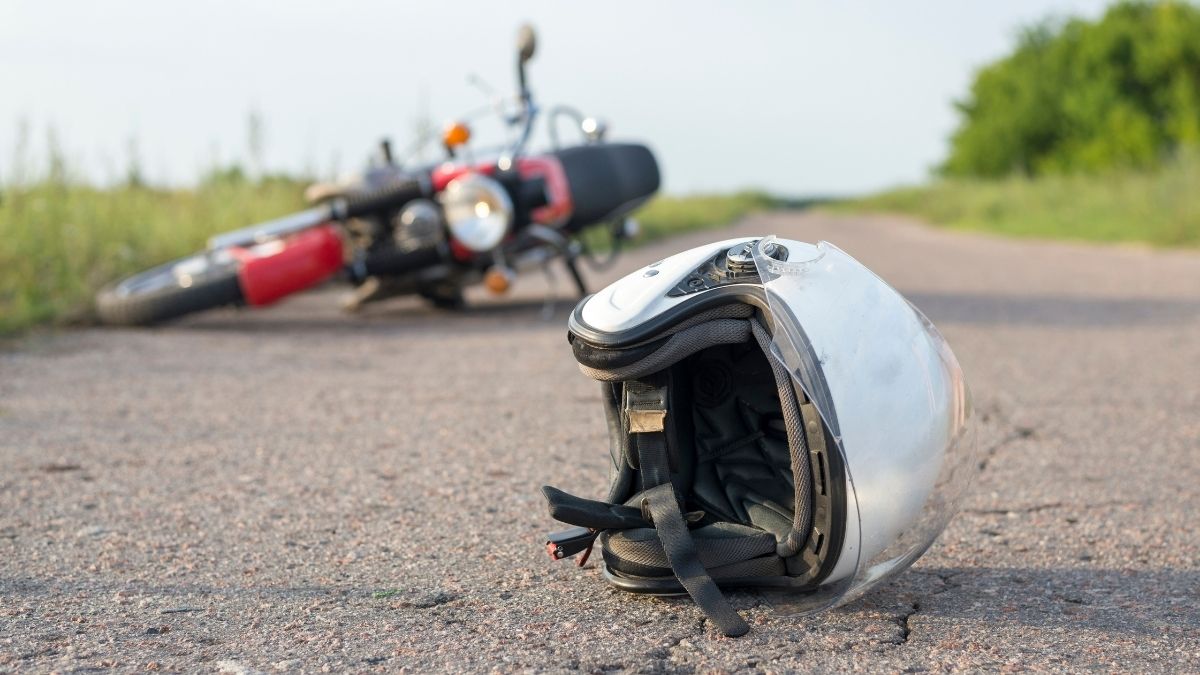 pune-news-threeyearold-twin-sisters-killed-parents-injured-as-petrol-tanker-rams-into-scooter-watch